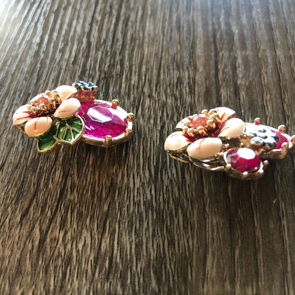 💕Anthropologie Crystal Earrings 🌸 - Picture 5 of 6